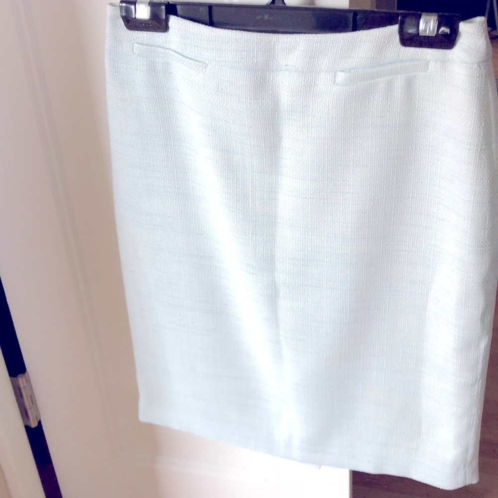 Halogen - Size 2 - sky light blue pencil skirt